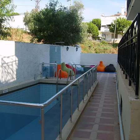 Muenih Hotel Kusadasi