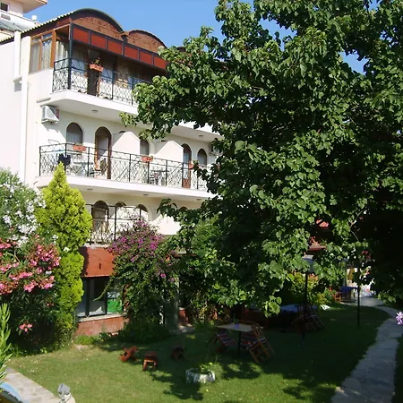 Hotel Muenih *